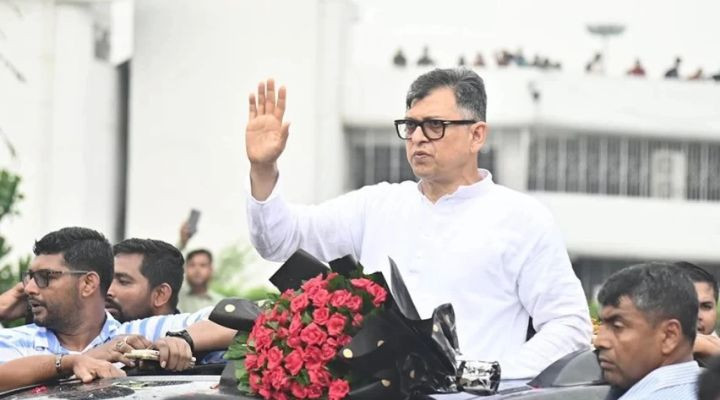 কক্সবাজার-১ আসন থেকে মনোনয়নপত্র সংগ্রহ করলেন সালাহউদ্দিন আহমেদ